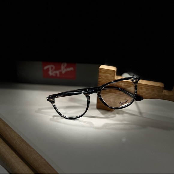 Ray Ban Glasses - Picture 3 of 10